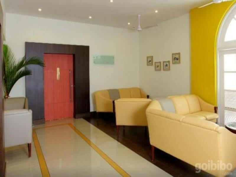 Hotel Luciya Palace Thrissur Ngoại thất bức ảnh